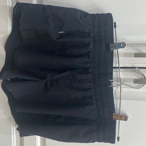 Athleta Hustle 3 inch Black Short Size Small